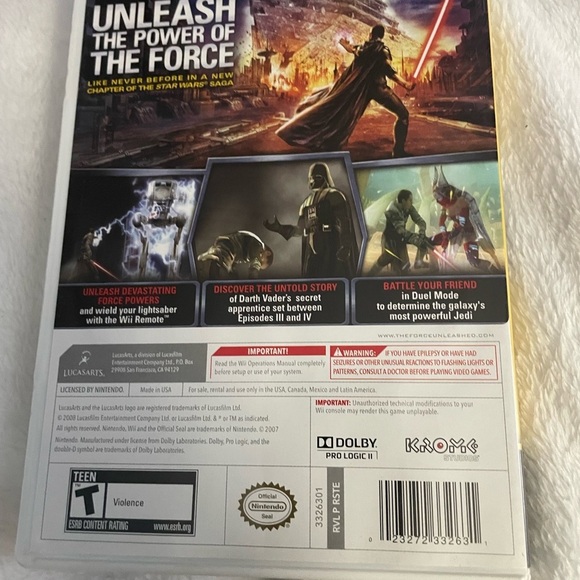 Lucasarts Star Wars The Force Unleashed Wii.      T teen with book - Picture 3 of 5